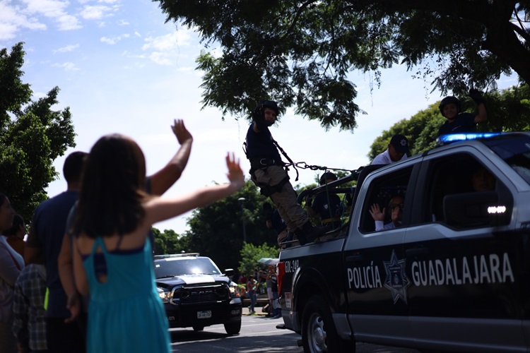 SE MUESTRAN. En el acto participaron elementos de las fuerzas armadas y civiles. (Foto: Michelle Vázquez) 